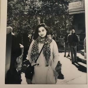 Meet your Posher, Claudia